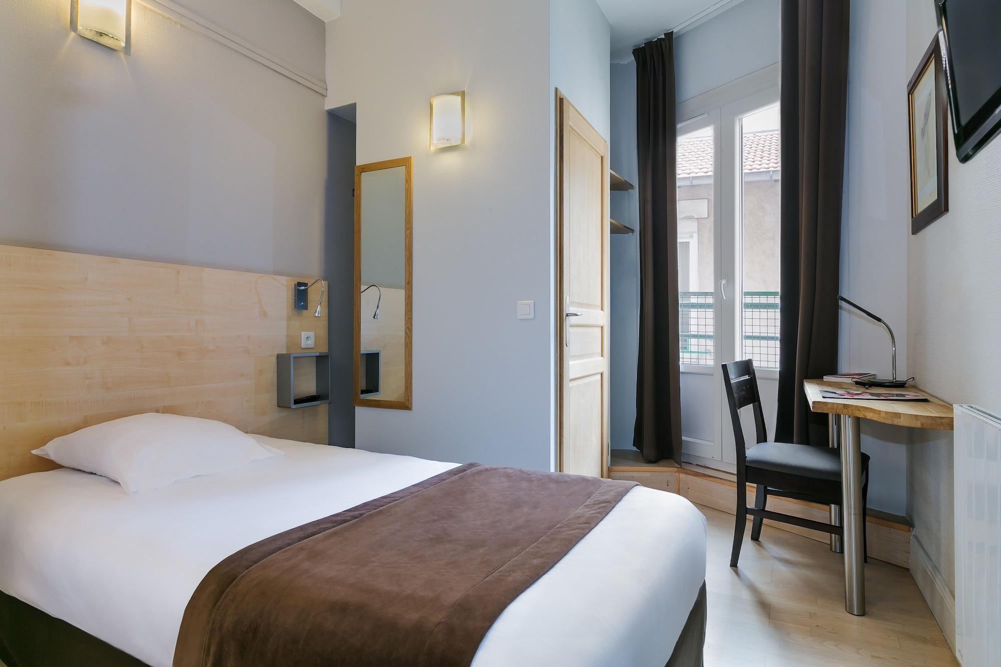 Hotel Foch Nancy Gare Bagian luar foto