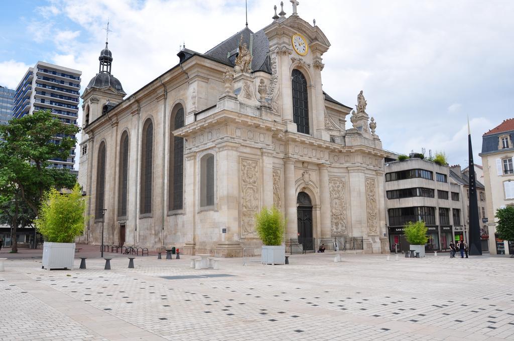 Hotel Foch Nancy Gare Bagian luar foto