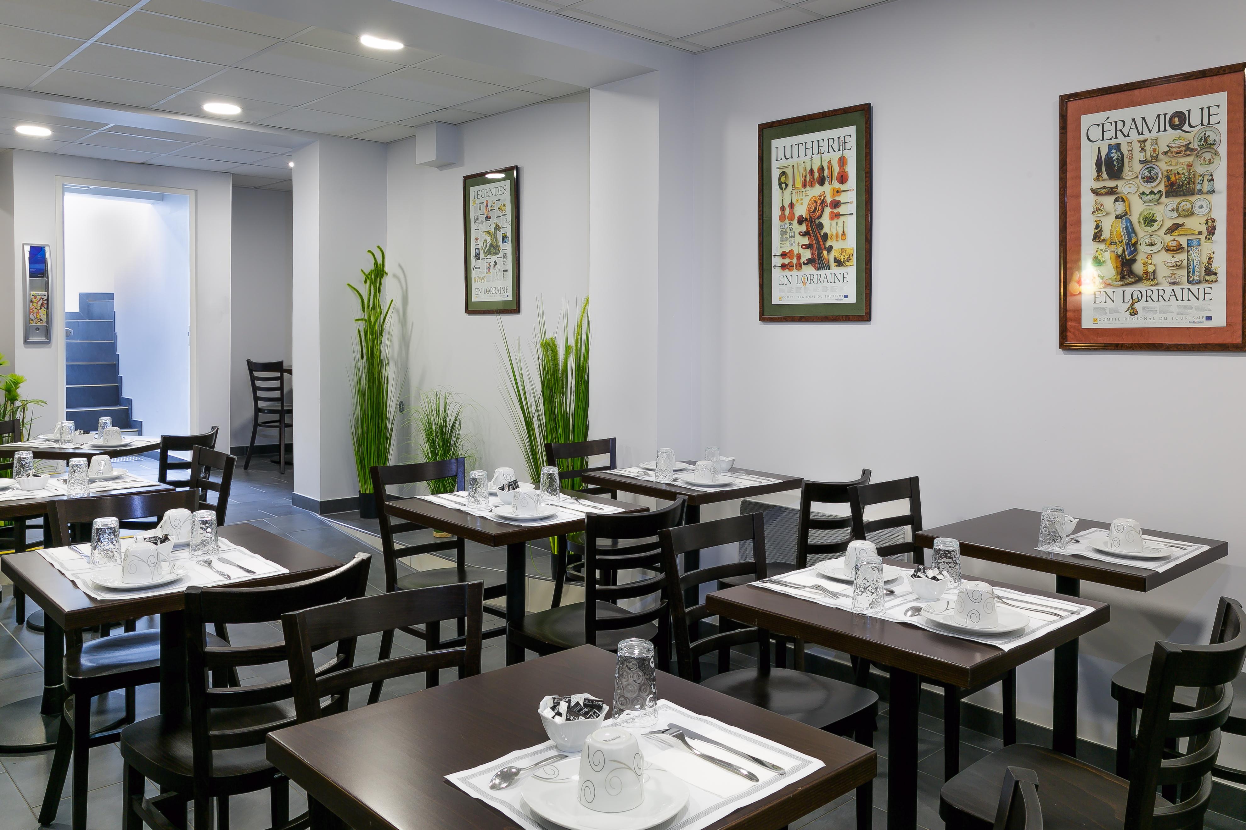 Hotel Foch Nancy Gare Bagian luar foto