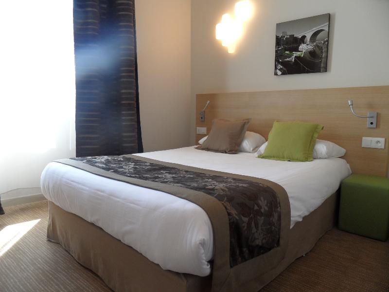 Hotel Foch Nancy Gare Bagian luar foto